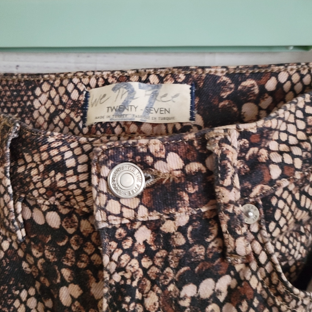 We the Free S27 Snakeskin Brow and Tan Skinny Ankle Jeans - Picture 6 of 7